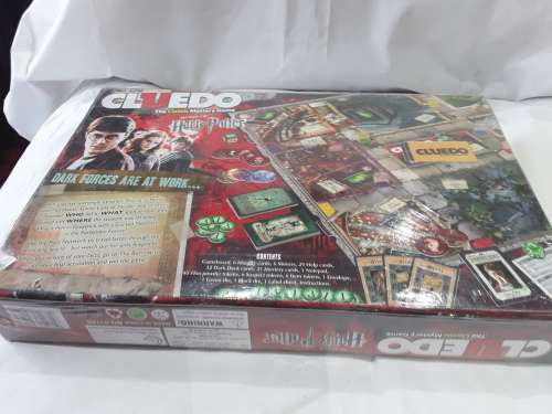 WORLD OF HARRY POTTER (CLUUEDO)THE CLASSIC MYSTERY BOARD GAME