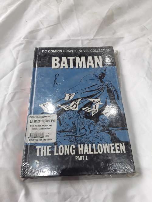 DC HARDCOVER COMIC BATMAN(THE LONG HALLOWEEN PART 1)