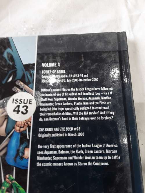 DC HARDCOVER COMIC JLA(TOWER OF BABEL)