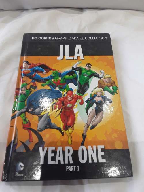 DC HARDCOVER COMIC JLA,YEAR ONE PART 1
