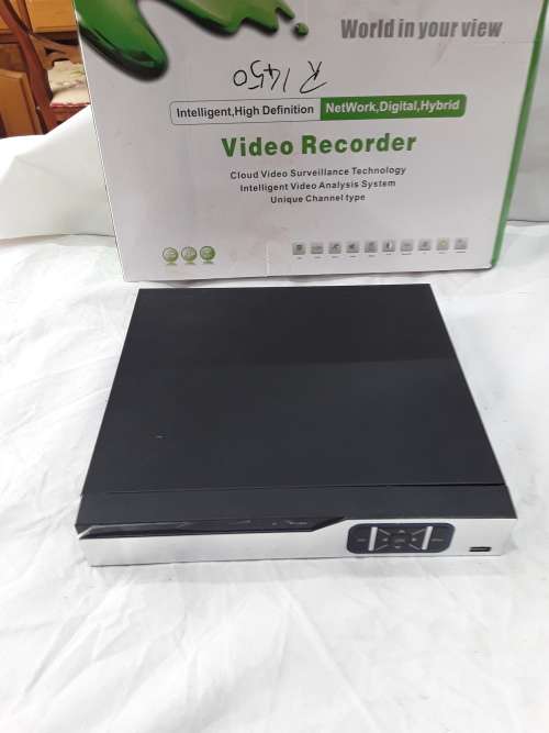 16 CHANNELS DVR INCL.POWER SUPPLY,REMOTE AND MOUSE