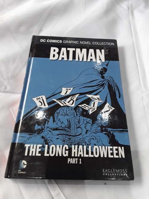 DC HARDCOVER COMIC BATMAN(THE LONG HALLOWEEN)PART ONE