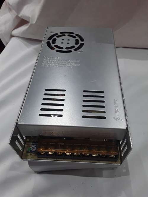 12 V,30 AMPS CCTV POWER SUPPLY WITH BUILT IN FAN ON/OFF CIRCUIT
