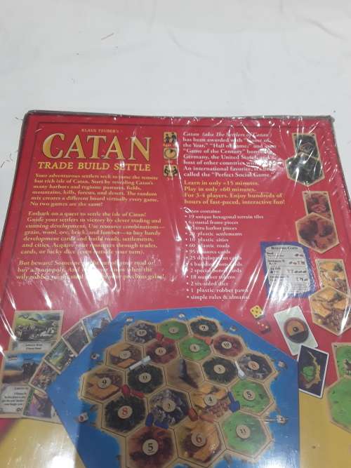 KLAUS TEUBERS (CATAN)TRADE BUILD SETTLE BOARD GAME