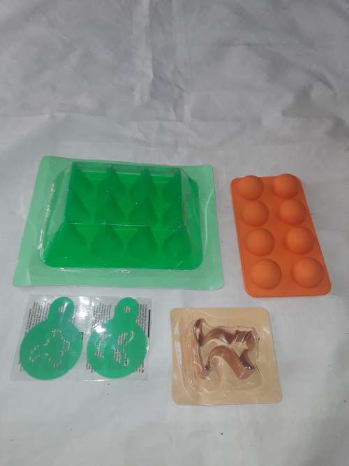 6 PIECE SOMETHING SWEET HALLOWEEN SPECIAL