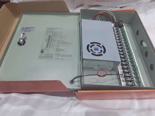12 VDC,18 OUTPUT SWITCH MODE CCTV POWER SUPPLY