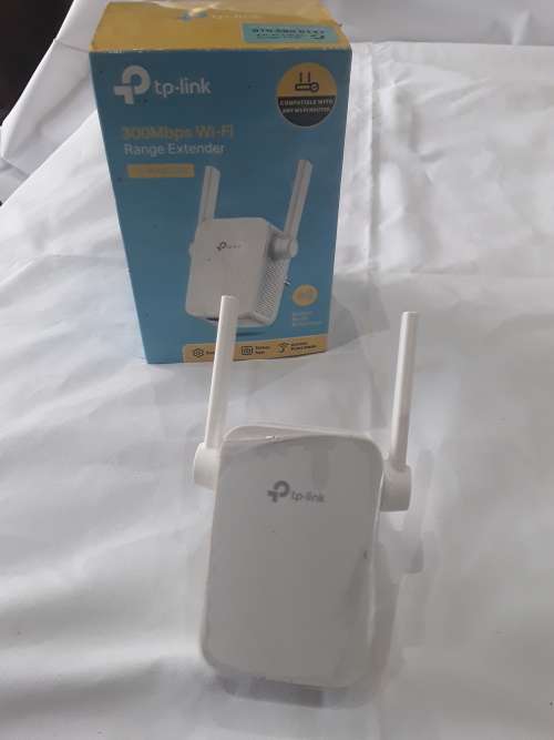 300 MBPS WI -FI RANGE EXTENDER