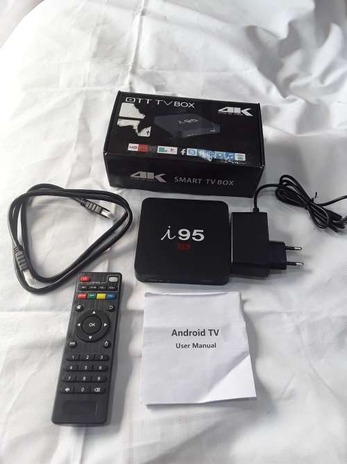 4K REMOTE CONTROLLED SMART TV BOX