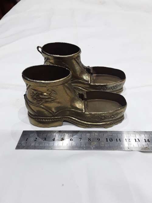 PAIR OF SOLID BRASS BOOTS (MADE IN ITALY)