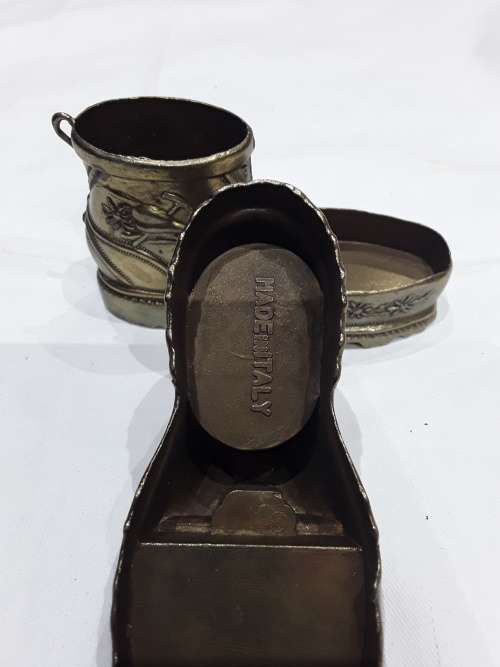 PAIR OF SOLID BRASS BOOTS (MADE IN ITALY)