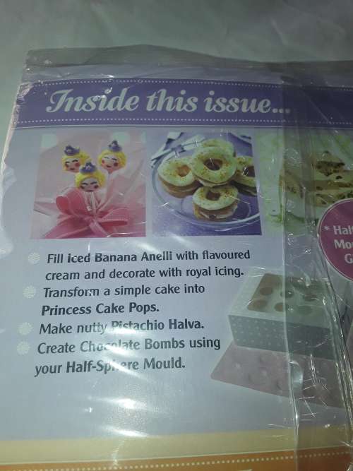 SOMETHING SWEET HALF SPHERE MOULD &GIFT BOX INCL.RECIPE MAGAZINE(ISSUE 40)