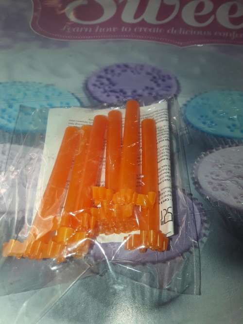 SOMETHING SWEET STICK EMBOSSERS INCL.RECIPE MAGAZINE ( ISSUE 29)