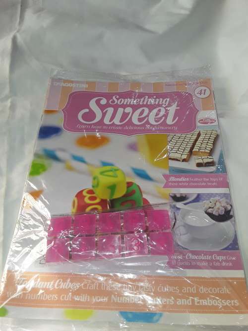 SOMETHING SWEET NUMBER CUTTERS &EMBOSSERS INCL.RECIPE MAGAZINE (ISSUE 41)