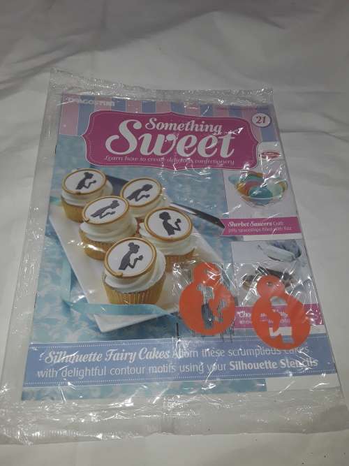 SOMETHING SWEET SILHOUETTE STENCILS INCL.RECIPE MAGAZINE ( ISSUE 21)