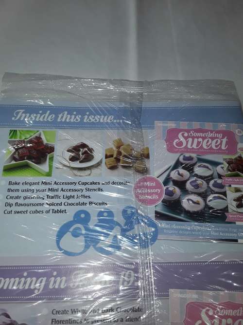 SOMETHING SWEET MINI ACCESSORY STENCIL MOULD INCL.RECIPE MAGAZINE (ISSUE 18)