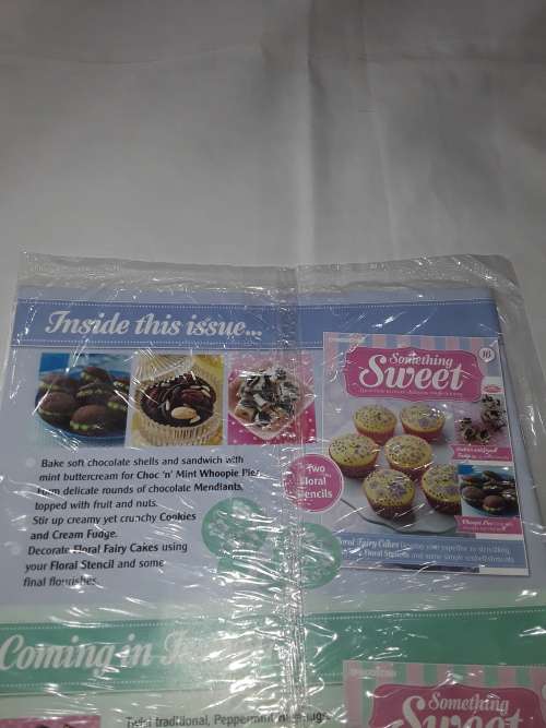 SOMETHING SWEET FLORAL STENCIL INCL.RECIPE MAGAZINE (ISSUE 16)