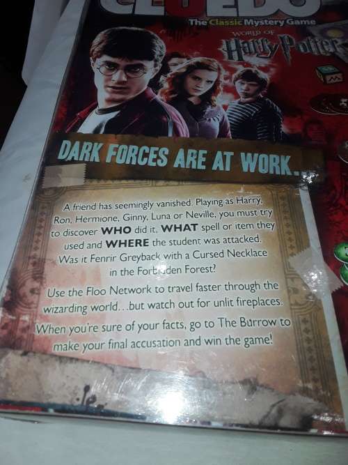 CLUEDO THE CLASSIC MYSTERY GAME(WORLD OF HARRY POTTER)