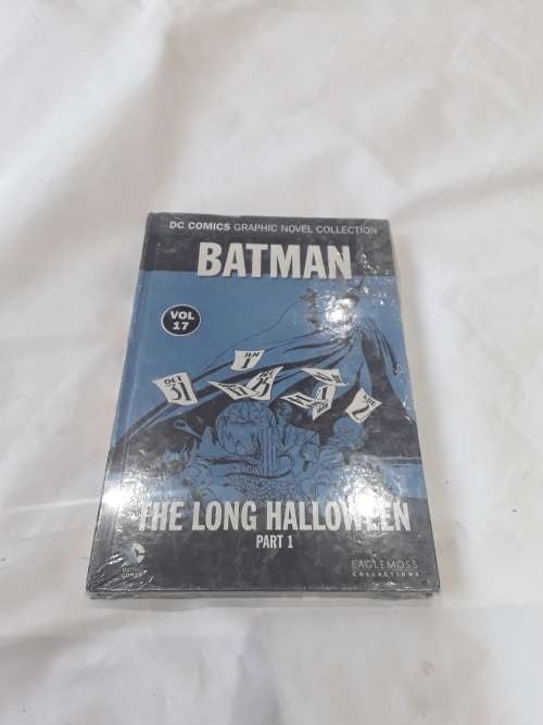 DC HARDCOVER COMIC ( THE LONG HALLOWEEN)PART 1