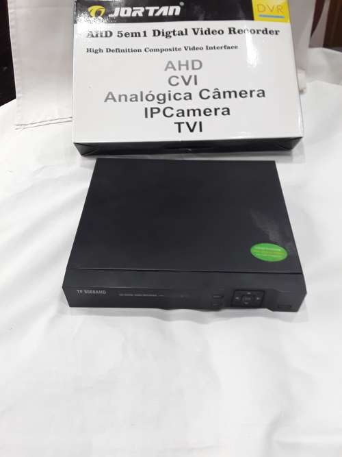 8 CHANNELS AHD DVR ,INCL.POWER SUPPLY ,MOUSE AND REMOTE