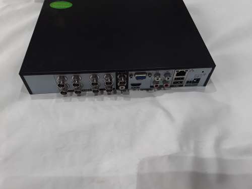 8 CHANNELS AHD DVR ,INCL.POWER SUPPLY ,MOUSE AND REMOTE