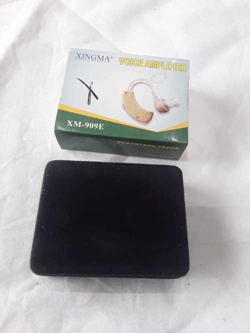VOICE AMPLIFIER HEARING AIDS