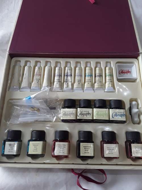 THE ART OF CALLIGRAPHY SET(UNUSED)