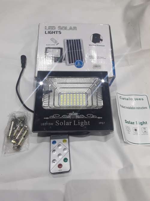 REMOTE CONTROLLED LED SOLAR LIGHT(15 W)