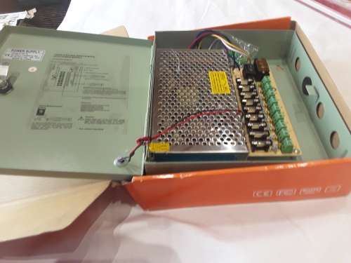 12VDC 9 OUTPUT SWITCH MODE CCTV POWER SUPPLY