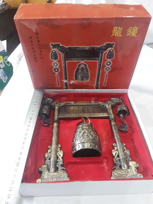 COLLECTABLE CHINESE BELL(SELF ENGRAVED PATTERN)METAL