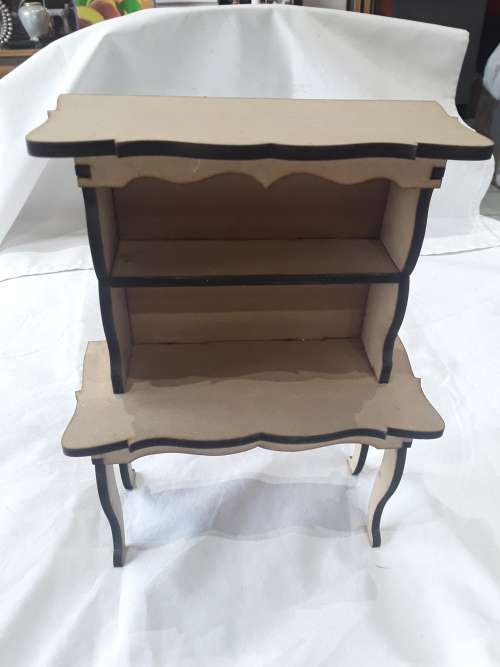 VINTAGE LOOK WOODEN CRAFT DISPLAY PIECE(IMMEDIATE DELIVERY)