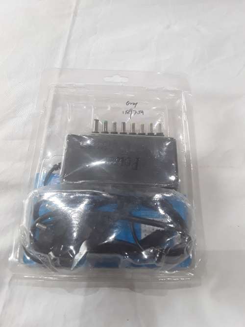 UNIVERSAL LAPTOP CHARGER)IMMEDIATE DELIVERY