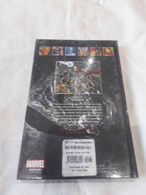 MARVEL SUPERHEROES HARDCOVER COMIC (INFINITY)IMMEDIATE DELIVERY