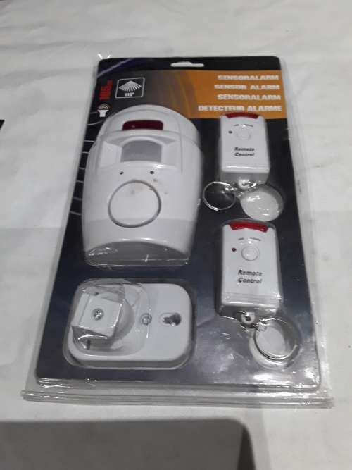 REMOTE CONTROL SENSOR ALARM