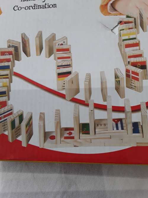 NATIONAL WOODEN FLAG DOMINOES(96 PIECES)