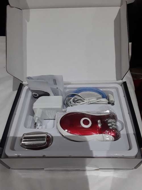 LADY EPILATOR &SHAVER( NEW PAIN REDUCTION TECHNOLOGY)