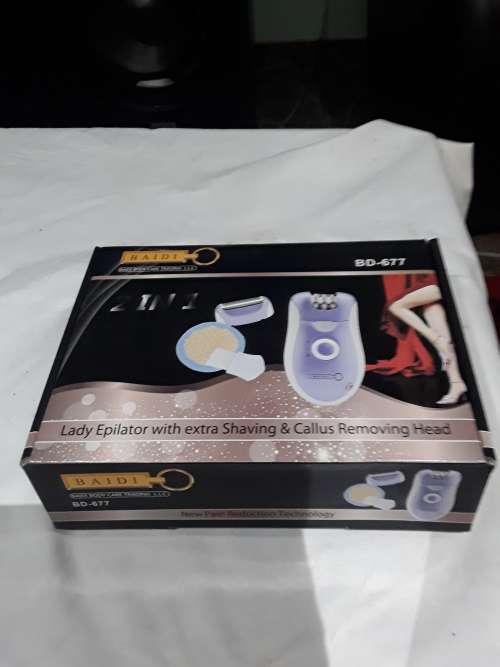 LADY EPILATOR &SHAVER( NEW PAIN REDUCTION TECHNOLOGY)