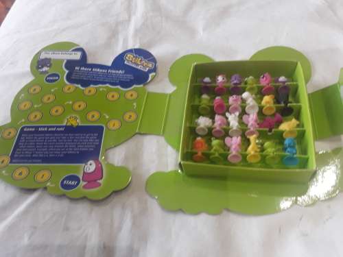 COMPLETE SET STIKEEZ WITH ALBUM