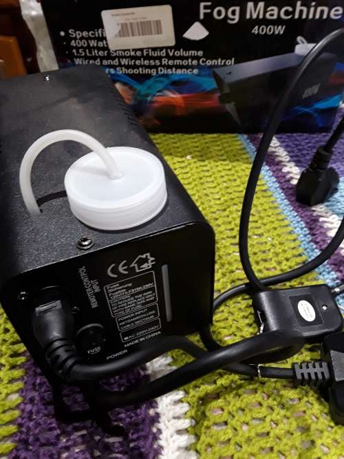 400 WATTS REMOTE CONTROLLED FOG MACHINE