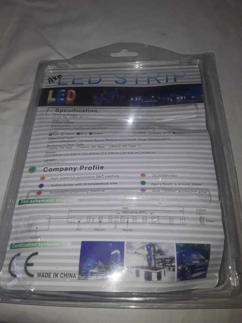 5 M LED STRIP LIGHT INCL.CONTROL BOX,ETC...