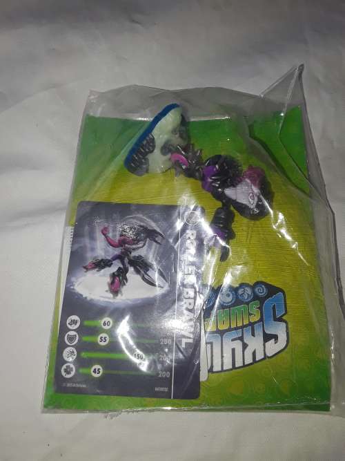 SKYLANDERS SWAP FORCE(ROLLER BRAWL)WITH STICKER AND CARD