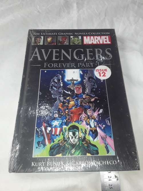 MARVEL SUPERHEROES HARDCOVER COMIC (AVENGERS)FOREVER