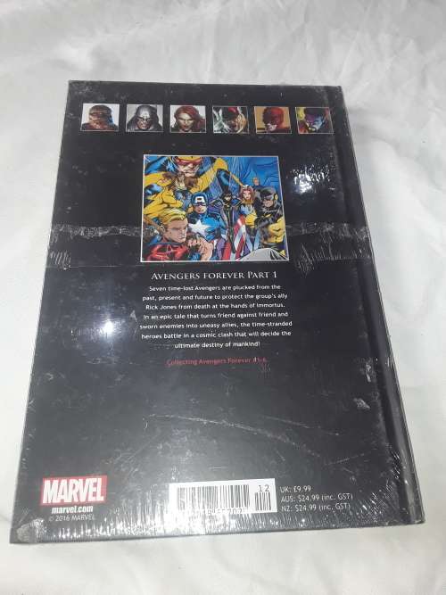 MARVEL SUPERHEROES HARDCOVER COMIC (AVENGERS)FOREVER