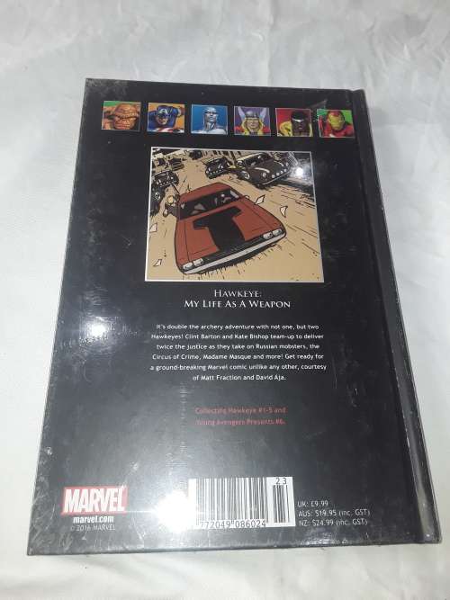MARVEL SUPERHEROES HARDCOVER COMIC (HAWKEYE)