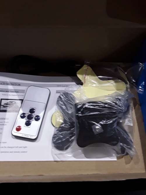 9`TFT LCD COLOR MONITOR(REMOTE CONTROLLED)