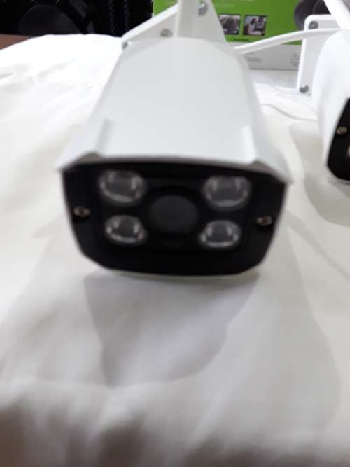 2 X FULL OUTDOOR WIFI CAMERAS(ONE BID FOR BOTH)WITH INTERNET and PHONE DISPLAY