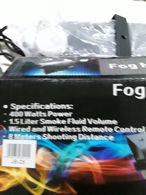 400 WATTS REMOTE CONTROLLED FOG MACHINE