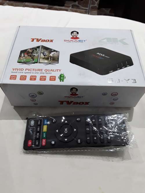 4 K REMOTE CONTROLLED TV BOX