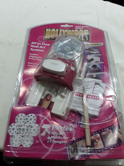 HOLLYWOOD ALL IN ONE NAIL ART SYSTEM