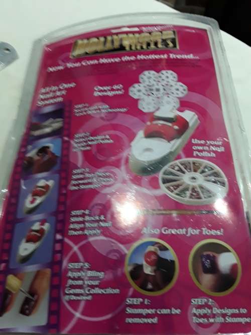 HOLLYWOOD ALL IN ONE NAIL ART SYSTEM
