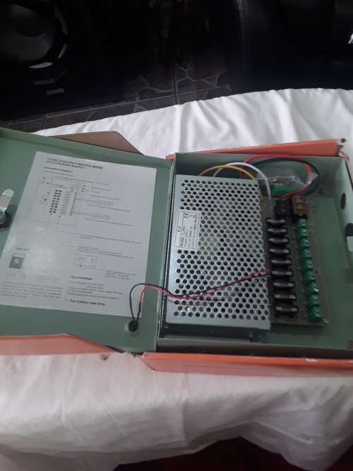 12 VDC,9 OUTPUT SWITCH MODE CCTV POWER SUPPLY